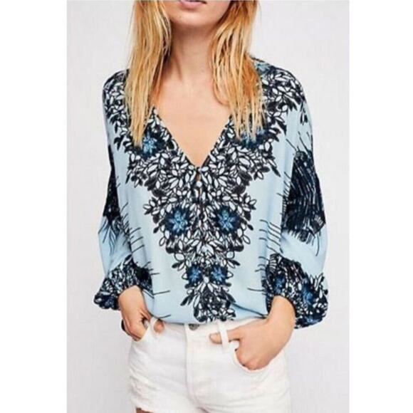 Free People Birds Of A Feather Top In Sky Blue Size XS - Picture 1 of 9